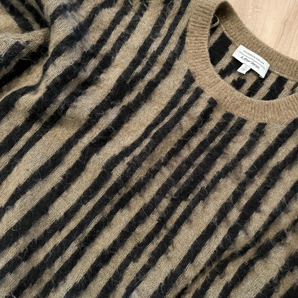 & Other Stories black and brown sweater